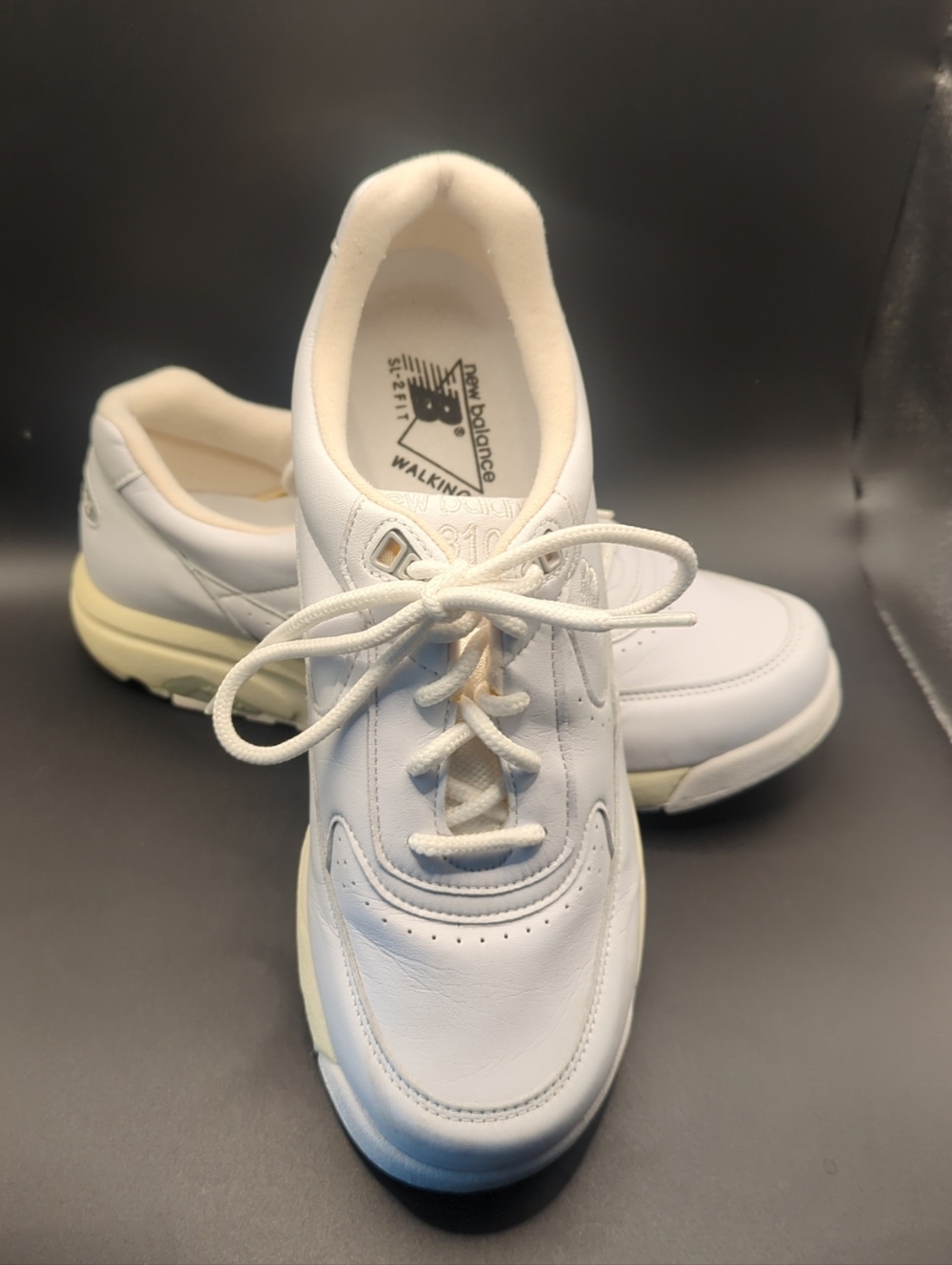 NEW BALANCE 810│Model WW810WT │Walking White & Beige Leather Shoes US 10 B
